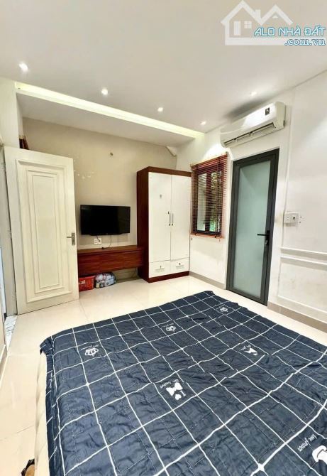 Chủ về Bắc, bán CHDV 6 tầng kiên cố,  nở hậu 8.5m, Lạc Long Quân,mua nhanh giá tốt - 2