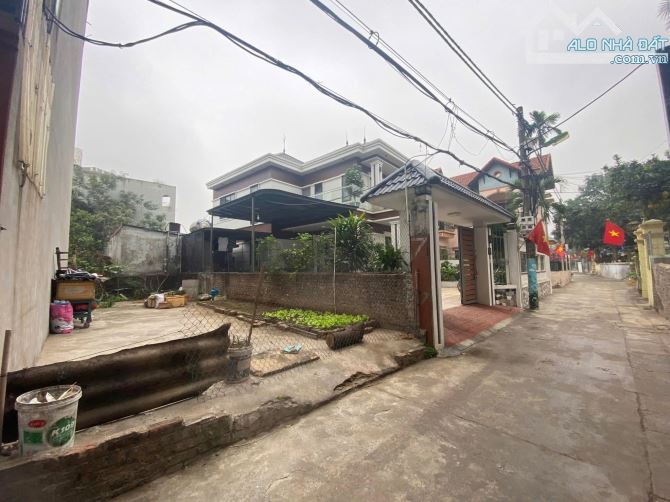 Bán đất Làng Chèm Liên Mạc 70m2 mặt ngõ thông, ô tô đỗ cửa giá 6,65 tỷ - 2