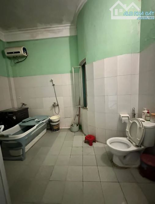 Bán nhà Trần Quốc Hoàn, ngõ thông kinh doanh, đường ô tô tránh, nhà dân xây. - 2