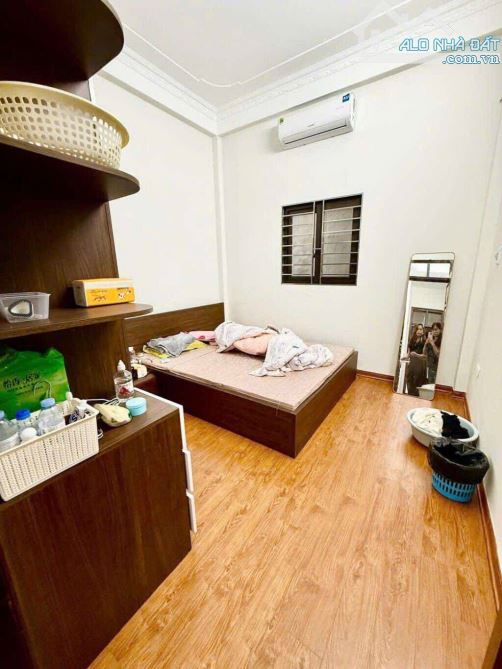 BÁN NHÀ TRẦN QUỐC VƯỢNG CẦU GIẤY 33M2 5 TẦNG MẶT TIỀN 4M GIÁ CHÀO 6.3 TỶ - 2