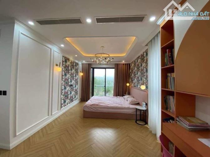 XUÂN LA TÂY HỒ NHÀ PHÂN LÔ GIÁ 18 TỶ 60m 5 TẦNG ĐƯỜNG Ô TÔ TRÁNH 1m VĨA HÈ 2 BÊN - 3