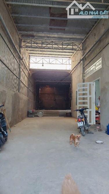 XT252 🆘 Cho thuê xưởng 400m2 k mặt tiền đường xe công , gần đường số 13 khu công nghiệp A - 3