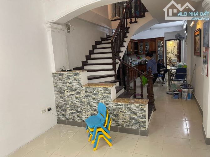 BÁN NHÀ PHỐ NAM ĐỒNG ĐỐNG ĐA 85m X5 TẦNG - MT 3.8m - GIÁ: 13.5 TỶ - 3