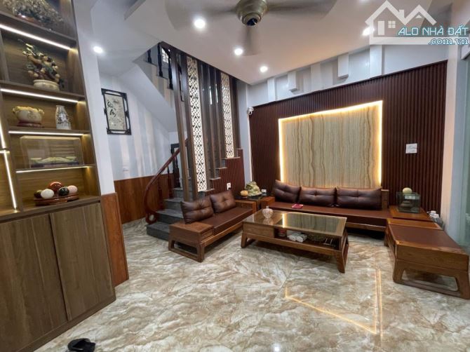 Nhà đẹp mới xây 6 tầng, thang máy, 35m, ô tô ngủ trong nhà, gần ROYAL CITY, Hoàng Đạo Thàn - 3
