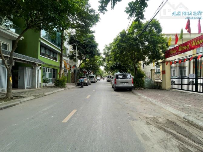BÁN ĐẤT MẶT PHỐ 53 TỶ 125m MT 8,4m VỈA HÈ Ô TÔ TRÁNH KINH DOANH PHỐ LỘC BẮC TỪ LIÊM - 3