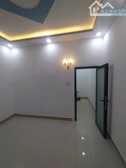 Nhà nhỏ mới đẹp nhiều công năng, Hưng Phú 24m2, 2 tầng, SHR hoàn công đủ, chỉ: 3.55 t.ỷ - 3