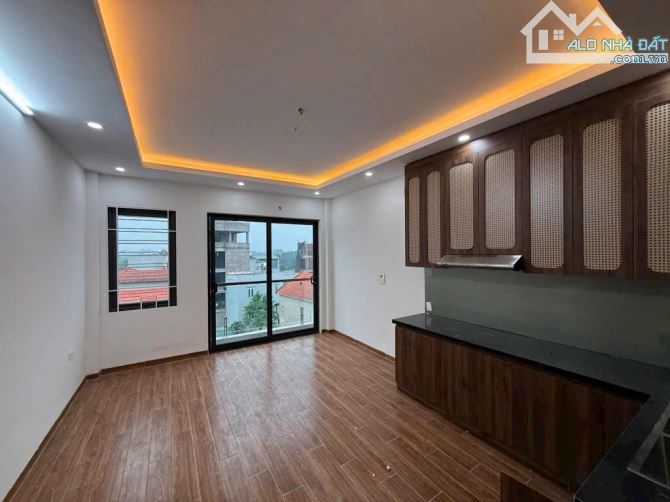 Siêu phẩm nhà 5.5 tầng, hố chờ thang máy, sát khu đô thị Hinode Kim - Chung, giá hơn 4 tỷ - 3
