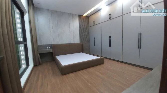 Siêu phẩm Bồ Đề 90m,4 tầng,mtien rộng,thang máy,dg rộng ôtô thông Hồng Tiến,chỉ hơn 16 tỷ - 3