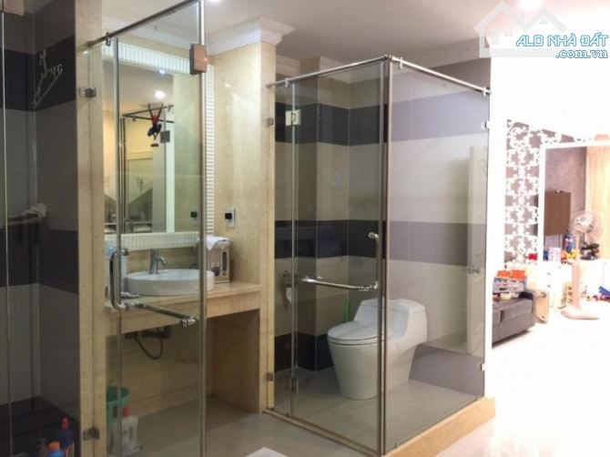 1 căn duy nhất - Tòa nhà hầm 6 tầng Nguyễn Trãi Quận 1, DT: 6x18m cho thuê 150tr/th, 36.5t - 3