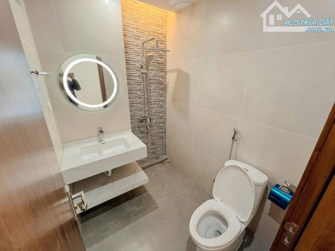 Bán Nhà Vũ Tông Phan, 38m2*5T, Nội Thất Lung Linh, Chỉ Vài Bước Chân Ra Ô Tô Dừng Đỗ - 3