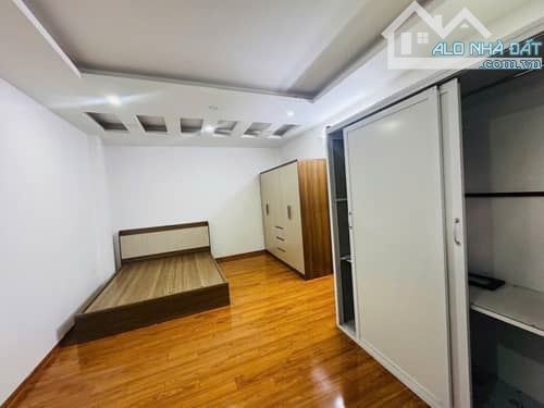 NHÀ CỰC ĐẸP TÔN ĐỨC THẮNG, 5M RA Ô TÔ TRÁNH, 20M RA HỒ. DT 35M  x 6 TÀNG . GIAD 9 TỶ - 3