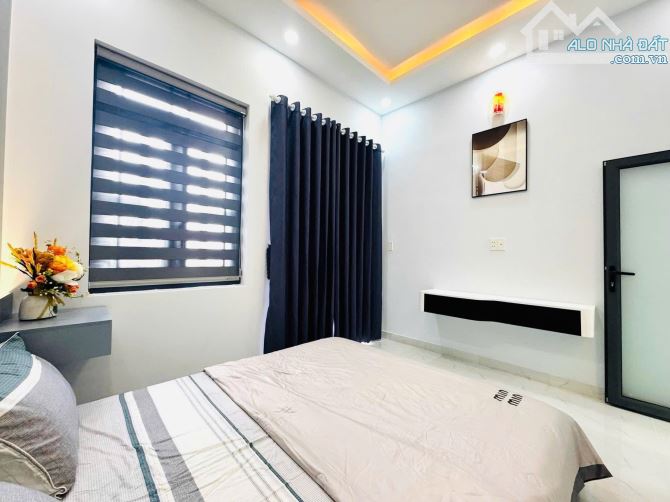 Bán nhà hẻm xe hơi 6m, gần Emart Phan Huy Ích, Gò Vấp, full nội thất, giá chỉ 3 tỷ 960 - 3