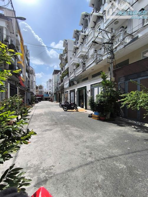 Bán Nhà Nguyễn Oanh P 6 GV. HXH 6m. DT: 4x15m2 CN 60m2. Nhà 1 Trệt 3 Lầu GIÁ 8.5 Tỷ Tl. - 3