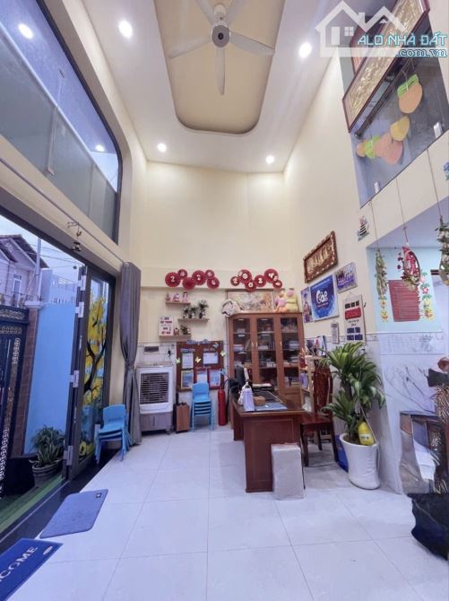 Bán căn hộ dịch vụ đường Sinco, 224m2 ( 6.4 x 36 ) 6 TẦNG THANG MÁY, 13Phòng - 3