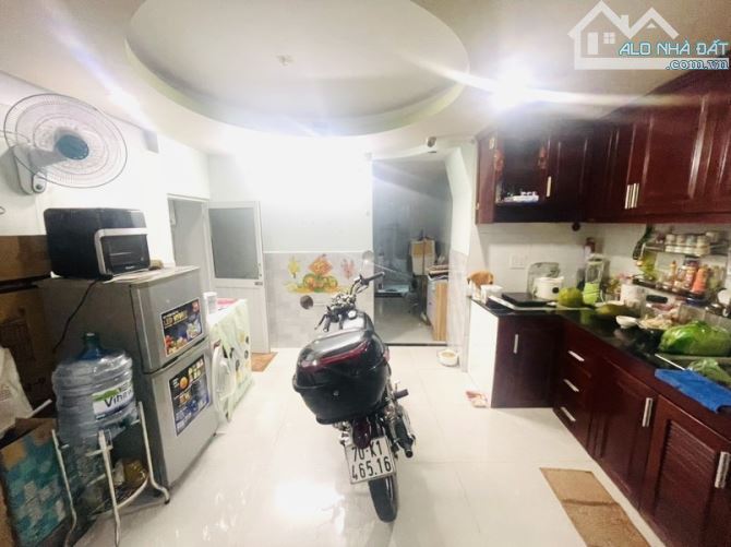 CHDV 100M2 15 PHÒNG CHO THUÊ, KHẢ NĂNG CẢI TẠO KHAI THÁC 50 - 60TR/TH CÁCH MẶT TIỀN CHỈ VÀ - 3