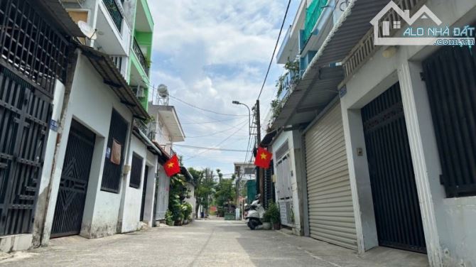 Nhà 3 tầng hẻm 4m view công viên, 4x3 Trường Lưu, Long Trường, Thủ Đức - 3