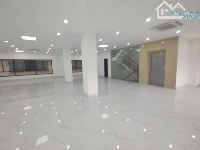 Cho thuê nhà Galaxy Tố Hữu làm văn phòng 90m2 x 6 tầng thông sàn 42tr, Có Thang Máy - 3