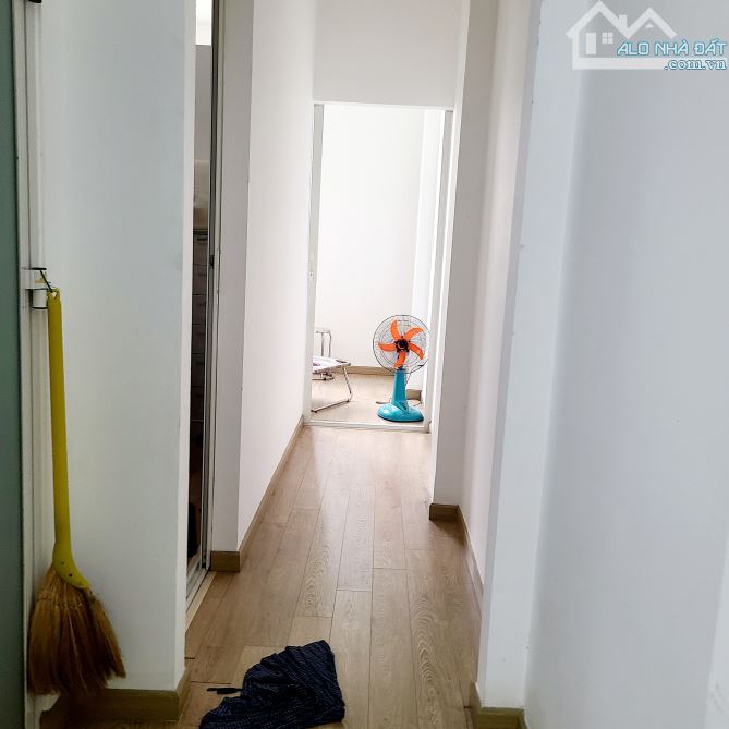 NHÀ MỚI 5  TẦNG BTCT 42 M2 - THẠCH LAM - TÂN PHÚ - HẺM THÔNG THOÁNG CHỈ 6 TỶ - 3