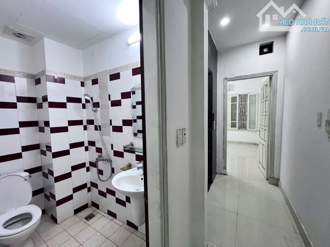 Bán Nhà! Lạc Long Quân - Tây Hồ - Ô Tô Đỗ Cửa - KD - 50M2 - Nhỉnh 11 Tỷ - 4
