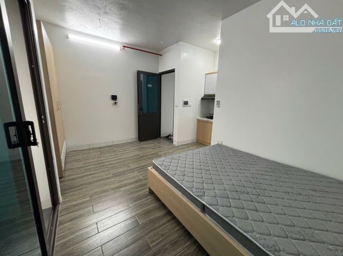Bán tòa CCMN Vương Thừa Vũ 85m2*8T, TM - 24 phòng KK - PCCC - DT 1.1tỷ/năm - 4