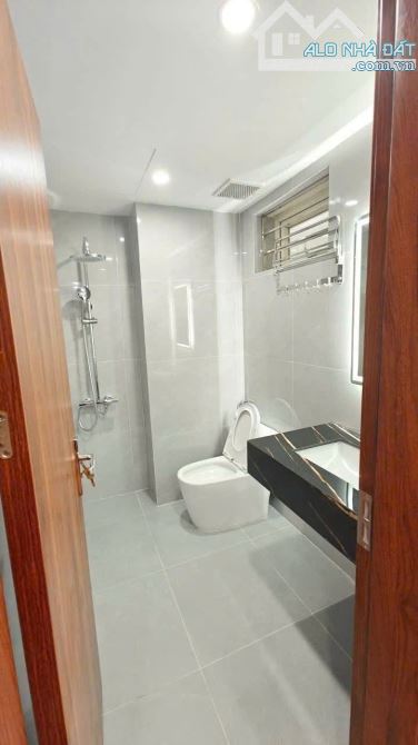 Bán căn hộ D5C Trần Thái Tông 120m2 3pn 2vs 9,25 tỷ full NT, hướng mát - 4