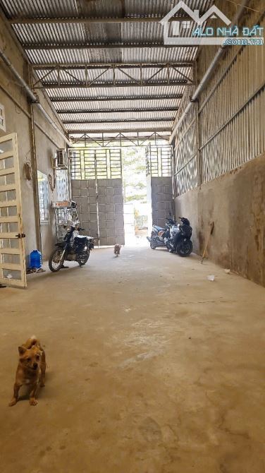 XT252 🆘 Cho thuê xưởng 400m2 k mặt tiền đường xe công , gần đường số 13 khu công nghiệp A - 4