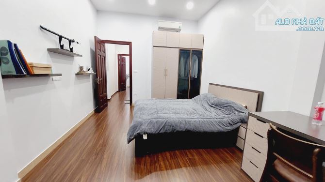 PHÂN LÔ NGUYỄN CHÍ THANH ĐỐNG ĐA 39m X5 TẦNG - MT 3.6m - GIÁ: 12.5 TỶ - 4