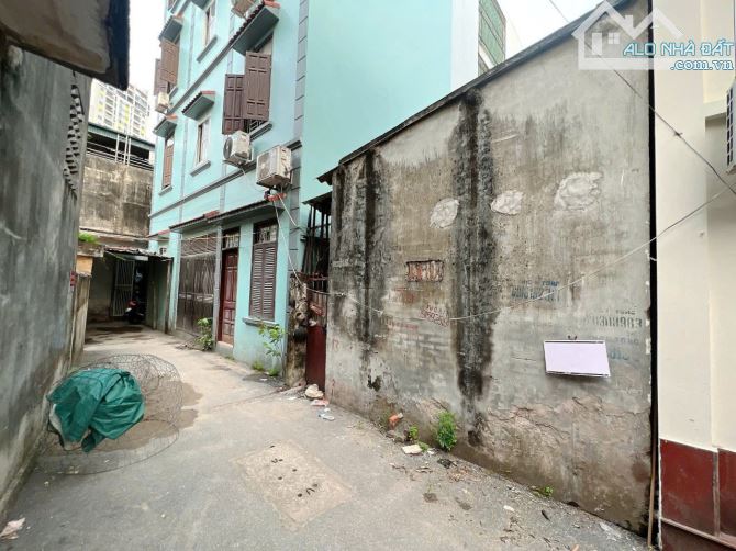 BÁN ĐẤT TRUNG TÂM VĂN QUÁN - CÁCH TRẦN PHÚ 100M - ĐẤT ĐẸP - GIÁ NHỈNH 6 TỶ - 4
