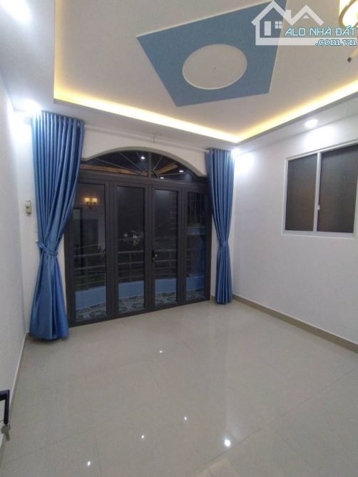 Nhà nhỏ mới đẹp nhiều công năng, Hưng Phú 24m2, 2 tầng, SHR hoàn công đủ, chỉ: 3.55 t.ỷ - 4