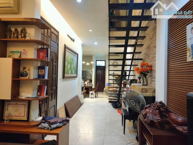 BÁN NHÀ PHỐ KIM LIÊN ĐỐNG ĐA 98m X7 TẦNG - MT 5.3m - GIÁ: 15.6 TỶ - 4