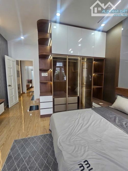 Bán nhà 4 tầng khu phân lô - 68m2 (4x17) - hxt - P12 Gò Vấp - giáp Tân Bình - 4