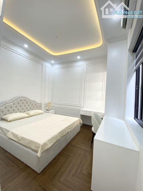 Bán nhà đẹp long lanh như cung điện thu nhỏ, lô góc xây 4 tầng x 53m2 quận Đống Đa - 4