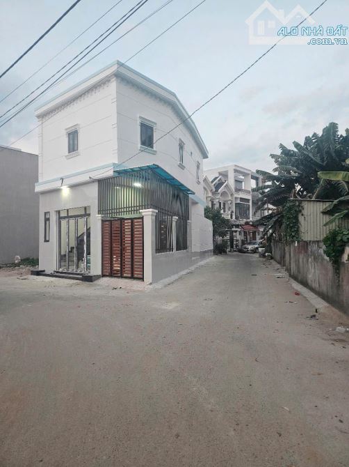 Bán nhà 1 lầu 1 trệt góc 2 mặt tiền  hoá an - biên hoà. Giá tốt chỉ 2ty5 lv chính chủ - 4