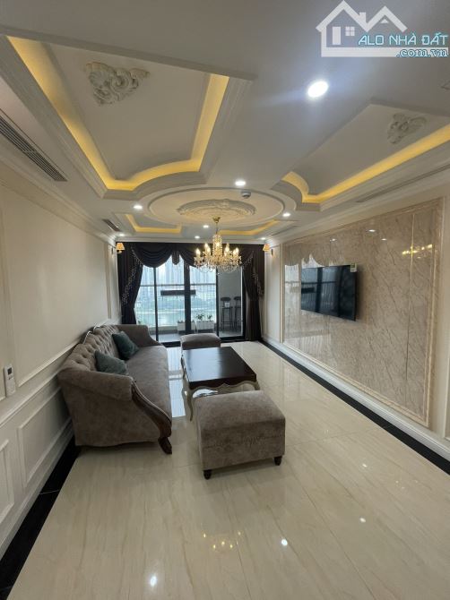 Hot! Cho thuê căn hộ Viêt Đức Complex 39 3 ngủ đồ cơ bản or full giá rẻ nhất thị trường - 4