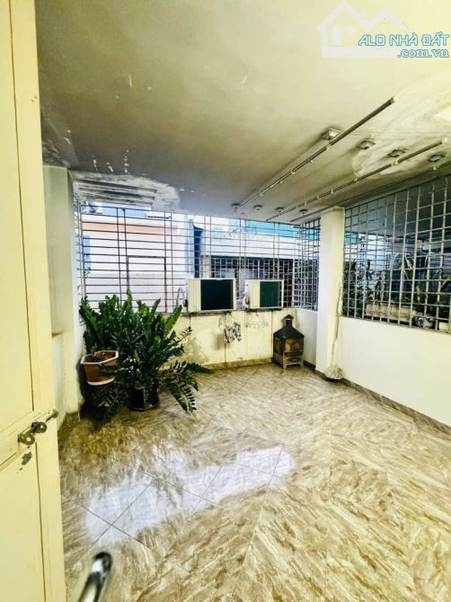 Bán nhà Phan Kế Bính, ngõ rộng, thoáng trước sau, nhà đẹp ở ngay, 40m2, 5 tầng, giá 8 tỷ - 4