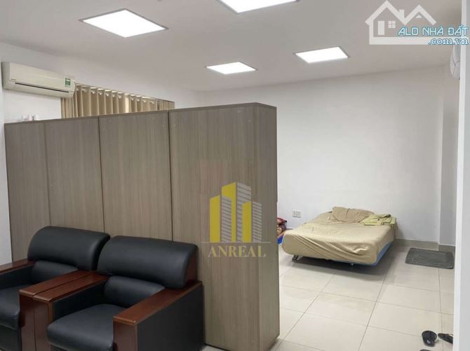 CHO THUÊ TOÀ VĂN PHÒNG MẶT TIỀN 12M- HẦM 4 LẦU GIÁ 100 TRIỆU - 4