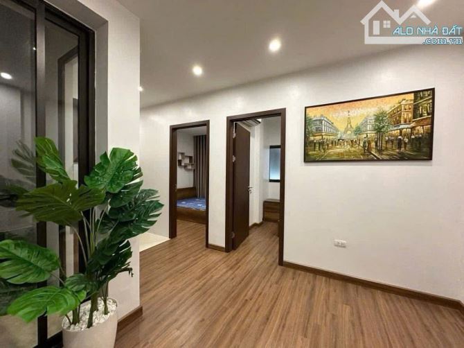 PL XUÂN THUỶ KINH DOANH, Ô TÔ ĐỖ CỬA. NGÕ THÔNG 42m2 7 tầng mt 5.9m Giá 15 tỷ - 4