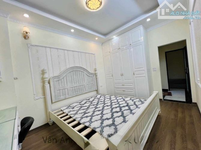 ĐỐNG ĐA – NGÕ CHỢ KHÂM THIÊN 30m 4 tầng ngõ 3 gác Chỉ 6,5tỷ - 5
