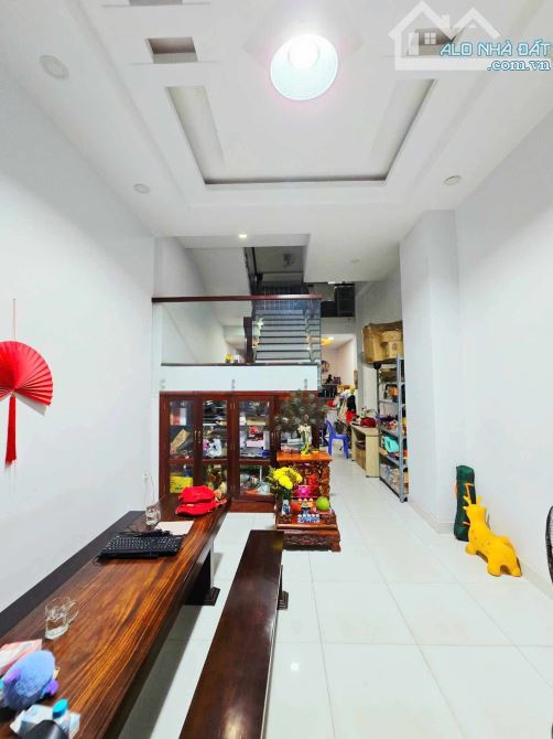 NHÀ PHỐ 65M2 4 TẦNG - HOÀN CÔNG ĐỦ - ĐƯỜNG Ô TÔ - GẦN LỐI VÀO CAO TỐC - PHÚ HỮU - CHỈ 6.35 - 5