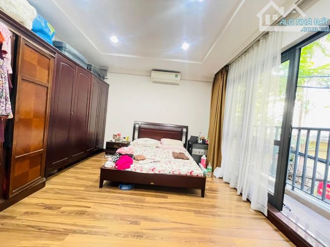 BÁN NHÀ PHỐ TAM KHƯƠNG ĐỐNG ĐA 2 Ô TÔ TRÁNH KINH 67m x6 TẦNG - GIÁ: 18.8 TỶ DOANH - 5