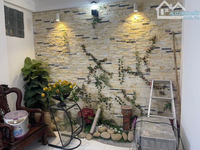 BÁN NHÀ PHỐ NAM ĐỒNG ĐỐNG ĐA 85m X5 TẦNG - MT 3.8m - GIÁ: 13.5 TỶ - 5