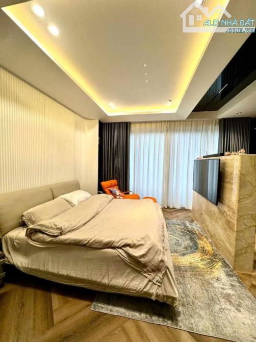 BÁN NHÀ NGỌC LÂM –TRUNG TÂM – MẶT TIỀN 6,4M - 52M2 CHỈ 18 TỶ - 5