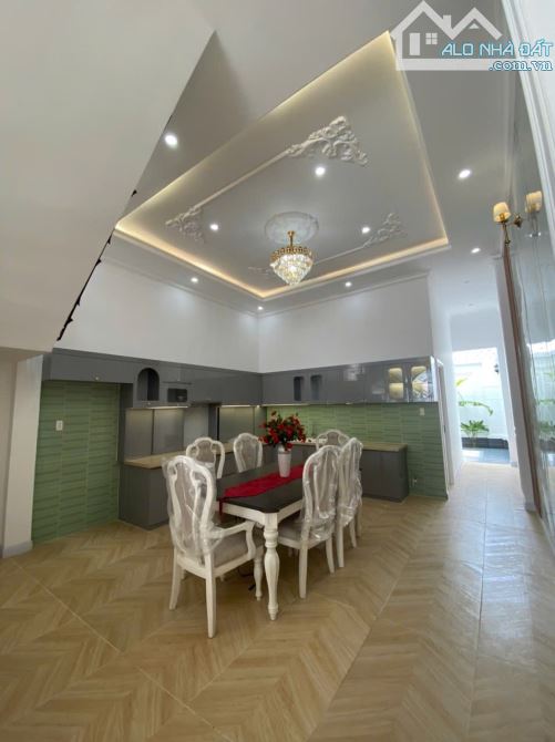 Nhà Cổ Điển 5x 28m. 3PN. Đường 5m. Cách chợ Trung Thành 800m - 5