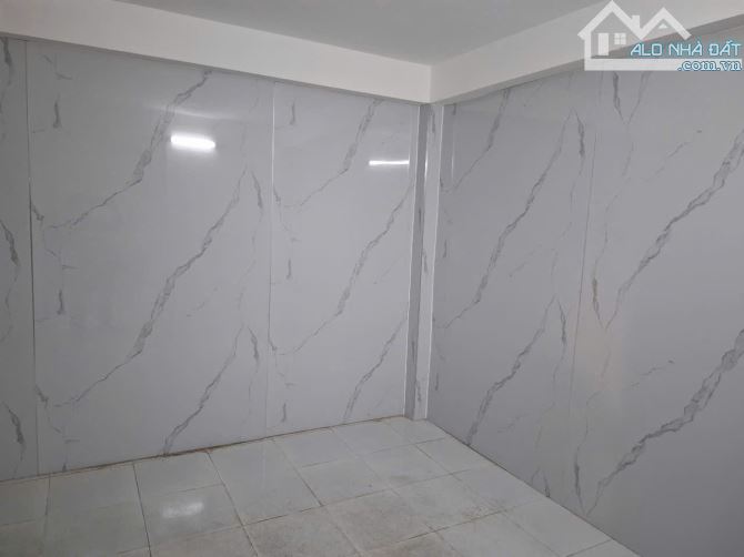 nhà hẻm chinh 458 huỳnh Tấn phát Phường Bình Thuận Q7. DT 4x21m 1 trệt + lửng - 5