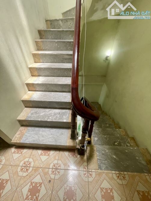 Bán nhà Kim Đồng , ngõ ba ngác , sau nhà ra mặt phố ô tô tránh , dt 57m x 3T x 9,3 Tỷ - 5