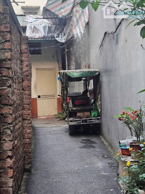VÕNG THỊ - THỤY KHUÊ - 32M2 ĐẤT - THỬA ĐẤT VUÔNG - 2 THOÁNG CỬA SỔ - GẦN HỒ TÂY - 5.4 TỶ - 5