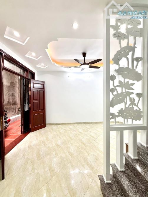 BÁN GẤP NHÀ ĐẸP VĨNH TUY MT RỘNG NGÕ THOÁNG 32M5T 6,95 TỶ. - 5