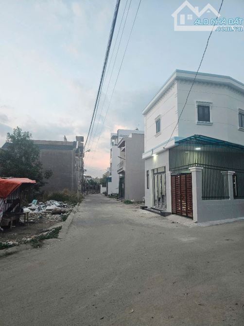 Bán nhà 1 lầu 1 trệt góc 2 mặt tiền  hoá an - biên hoà. Giá tốt chỉ 2ty5 lv chính chủ - 5
