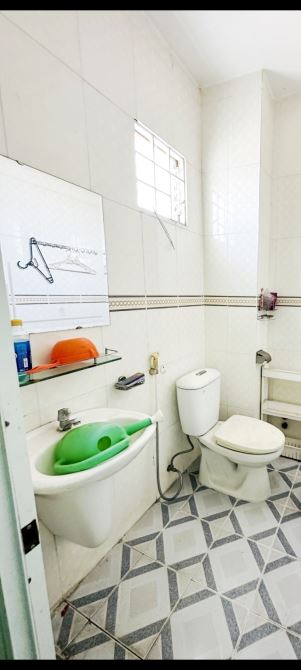 Bán nhà đường Nguyễn tất Thành quận 4 - 5