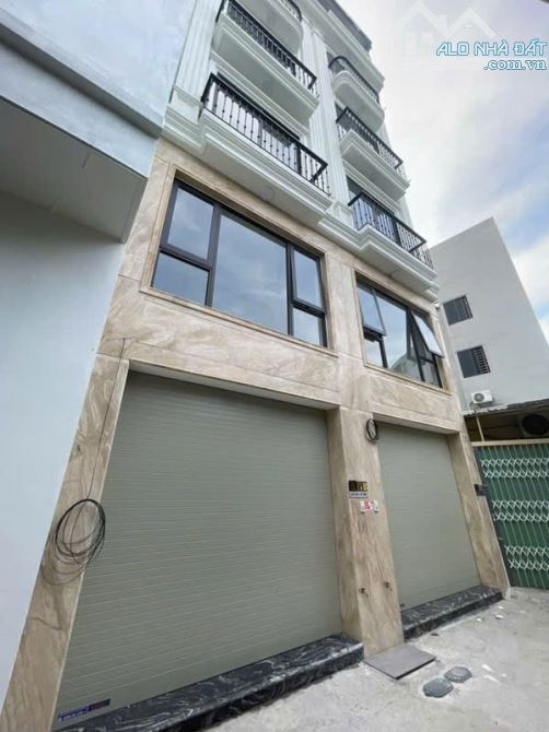 BÁN NHÀ GIANG BIÊN, LONG BIÊN – NGÕ NÔNG, Ô TÔ ĐỖ CỬA, 5 TẦNG, DT 40M², MT 3.5M – GIÁ 7.4 - 5